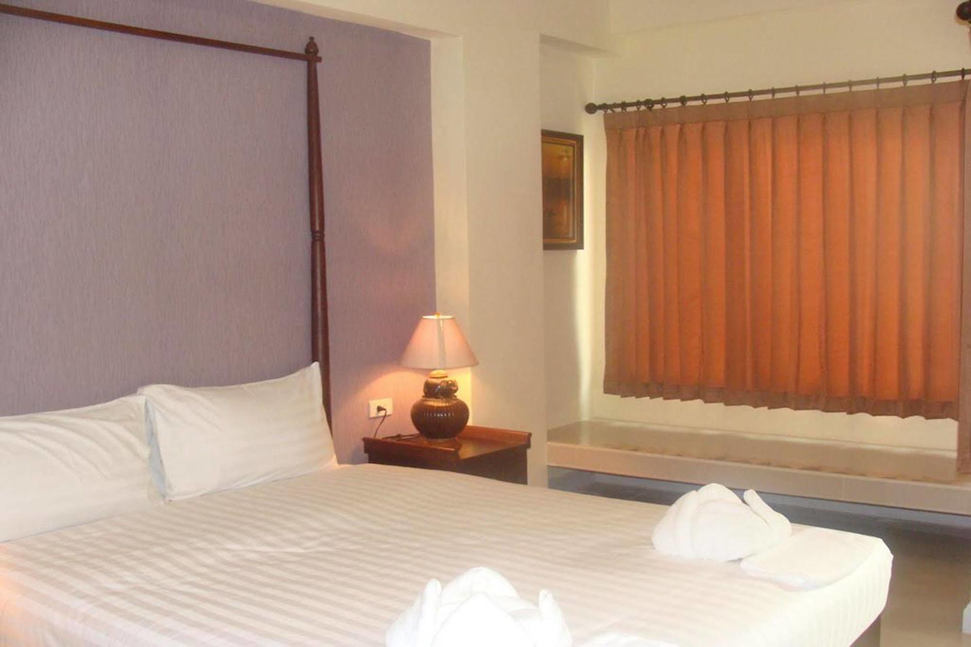 Chivapuri Residence Bangsaen Chonburi Eksteriør billede